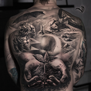 Negro y Gris Realismo tatuaje en Espalda #69772 | Tattoo Artist Dmitriy Varlakov