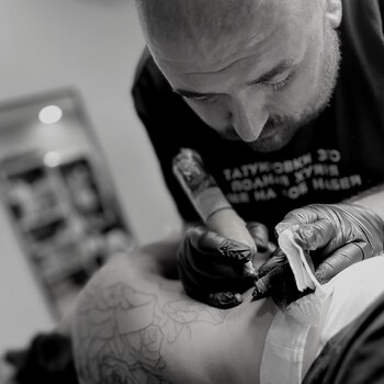 Artista del tatuaje Tigran | Re1st.Ink