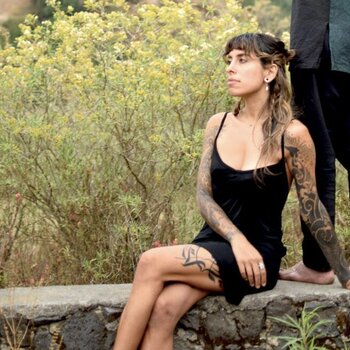 Modelo de tatuajes Atash