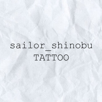 Artista del tatuaje Anastasiya Dyachkova 