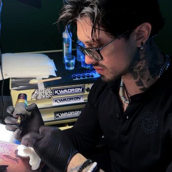 Artista del tatuaje Andy  Ramos