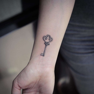 tatuaje #22364 | Tattoo Artist Lazer Liz