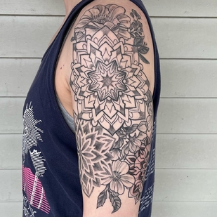 tatuaje #56749 | Tattoo Artist Laura Black