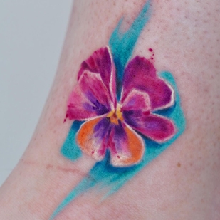 Femenino Color Acuarela tatuaje en Pie #56812 | Tattoo Artist Aleksandra Stojanoska