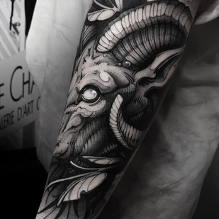 tatuaje #37295 | Tattoo Artist Dmitriy UGLΨX Zhernova