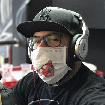 Artista del tatuaje Rodrigo Koala