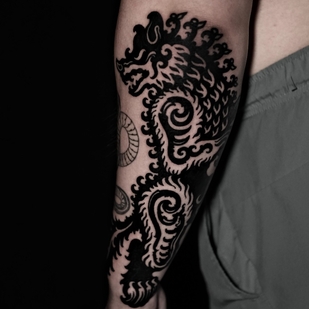 Masculino Negro Tribal tatuaje en Antebrazo #75205 | Tattoo Artist Pavlik Gusarov