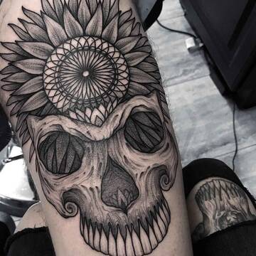 Tattoo artist Sasha Masiuk