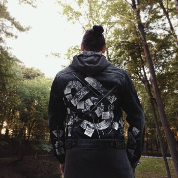 Artista del tatuaje Nikita Zudov