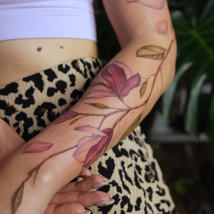 Femenino Color Botánico tatuaje en Antebrazo #44756 | Tattoo Artist Aleksandra Vorobeva