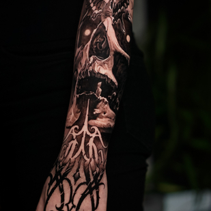 Femenino Negro Lettering tatuaje en Manga #76439 | Tattoo Artist Kirill Matusevich