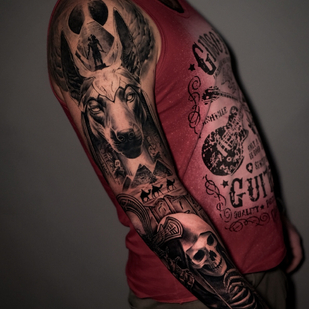 Masculino Negro y Gris Realismo tatuaje en Manga #78850 | Tattoo Artist Aleksey Titov