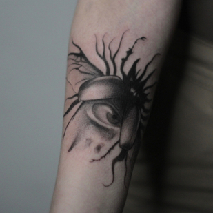 Masculino Negro Freehand tatuaje en Antebrazo #79870 | Tattoo Artist Maxim zaycev_ink