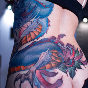 Femenino Color Neo-tradicional tatuaje en Lado #80484 | Tattoo Artist Victor Rassadniy