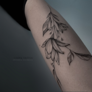 Femenino   tatuaje #81803 | Tattoo Artist Anton Kurochkin