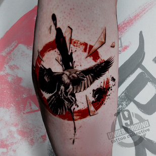 Femenino Color Trash Polka tatuaje en Espinilla #82566 | Tattoo Artist Anton Kozlovskih