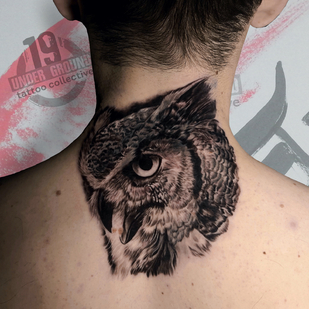 Masculino Negro Realismo tatuaje en Espalda #82585 | Tattoo Artist Anton Kozlovskih