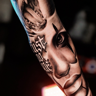 Masculino Negro Realismo tatuaje en Manga #82660 | Tattoo Artist Aleksey Shitov