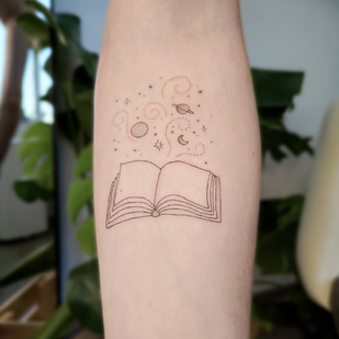 Femenino Negro y Gris Estilo del Autor tatuaje en Antebrazo #86249 | Tattoo Artist Dracoliss.ink