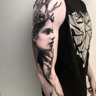 Masculino Negro y Gris Realismo tatuaje en Manga #86069 | Tattoo Artist Michelle Vestergård Andersen