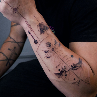 Masculino Negro Fineline tatuaje en Antebrazo #85791 | Tattoo Artist Vitalina Bender