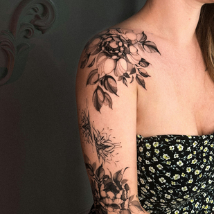 Femenino Negro Gráfico tatuaje en Manga #85794 | Tattoo Artist Vitalina Bender