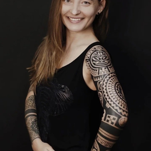 Femenino Negro Ornamental tatuaje en Manga #84109 | Tattoo Artist Aleksandr Dvoryanov