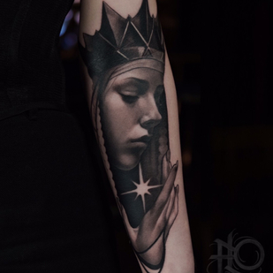 Femenino Negro y Gris Retrato tatuaje en Antebrazo #86217 | Tattoo Artist Anastasiya Yusupova CAT_KABUKI