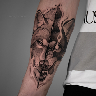 Masculino Negro Gráfico tatuaje en Antebrazo #87699 | Tattoo Artist Igor Hacayuk