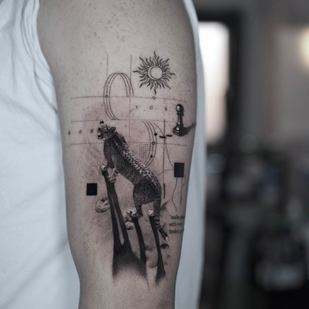 Masculino Negro y Gris Microrealismo tatuaje #85002 | Tattoo Artist Kirill Antique