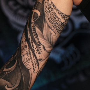 Femenino Negro Gráfico tatuaje en Manga #85256 | Tattoo Artist Marusya