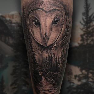 Masculino Negro y Gris Realismo tatuaje en Espinilla #85931 | Tattoo Artist Nataliya Guk