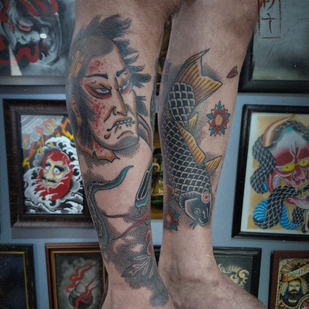 Masculino Color Japonés tatuaje en Espinilla #86162 | Tattoo Artist Roma Dober