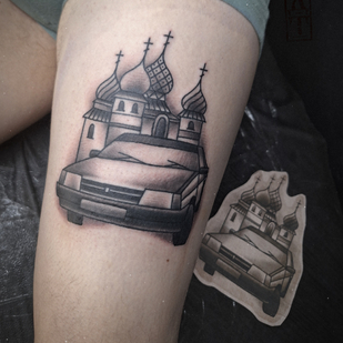 Masculino Negro  tatuaje en Muslo #86175 | Tattoo Artist Roma Dober