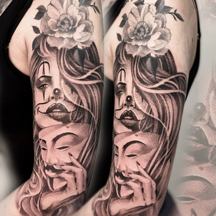 Femenino Negro y Gris Chicano tatuaje en Hombro #87855 | Tattoo Artist Sergey Martynov