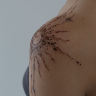 Femenino Color Gráfico tatuaje en Hombro #96926 | Tattoo Artist Sergeeva Tattoo