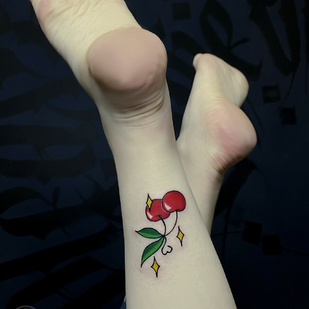 Femenino Color New School tatuaje en Pierna #95052 | Tattoo Artist Perforator Tattoo Studio