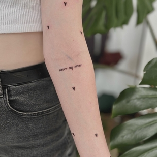 Femenino Color Linework tatuaje en Manga #91694 | Tattoo Artist Elvira Volodarskaya