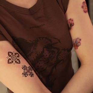 Femenino Color Realismo tatuaje #99780 | Tattoo Artist Polina Red Head