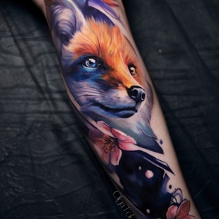 Color Estilo del Autor tatuaje en Espinilla #101902 | Tattoo Artist Olga Tokareva