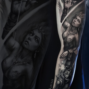 Masculino Negro y Gris Realismo tatuaje en Manga #101915 | Tattoo Artist Olga Tokareva