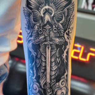 Masculino Negro Gráfico tatuaje en Antebrazo #92859 | Tattoo Artist Alisa Lisova