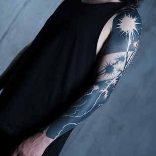 Masculino Negro y Gris Blackwork tatuaje #94201 | Tattoo Artist Aleksey Varma