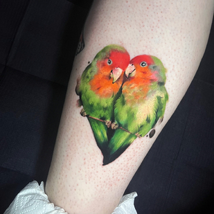 Femenino Color Realismo tatuaje en Espinilla #101139 | Tattoo Artist Nadya Gruzdeva