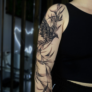 Femenino Negro Gráfico tatuaje en Hombro #99345 | Tattoo Artist Artem Arion