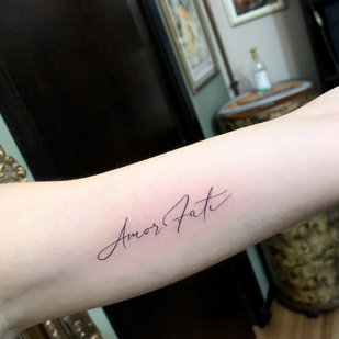 Femenino Negro Fineline tatuaje #103274 | Tattoo Artist Stefania Gala