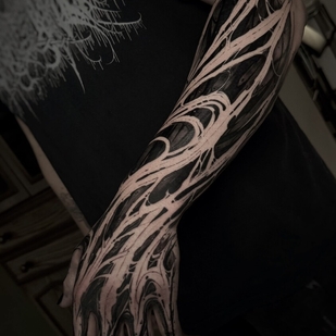 Masculino Negro Blackwork tatuaje en Antebrazo #103232 | Tattoo Artist Julian Moth