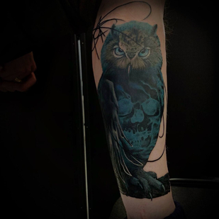 Masculino Color Realismo tatuaje en Espinilla #103459 | Tattoo Artist Sergey Petrov