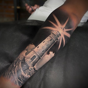 Masculino Negro y Gris Realismo tatuaje en Antebrazo #103478 | Tattoo Artist Sergey Petrov