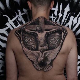 Masculino Negro y Gris Realismo tatuaje en Espalda #103841 | Tattoo Artist Marin Yordanov - Yordanov Arts